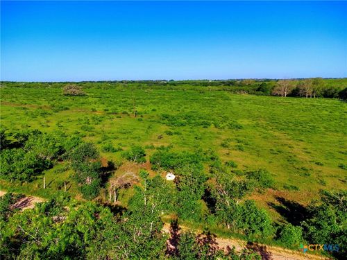 10 County Road 447, Waelder, TX, 78959 | Card Image