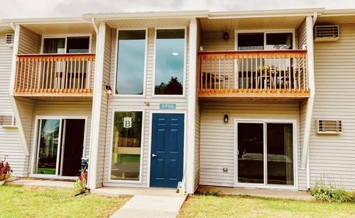 3796 S Ravenna Rd, Ravenna, MI, 49451-9452 | Card Image