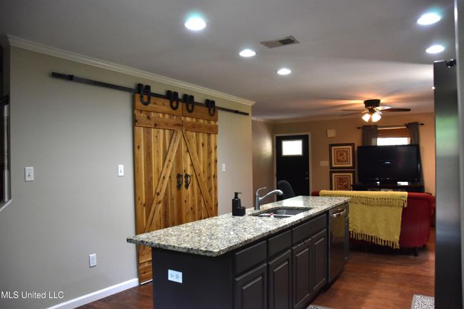 Glen art kitchen 1 | Image 11