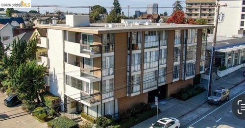 102-4099 Howe St, Oakland, CA, 94611-5204 | Card Image