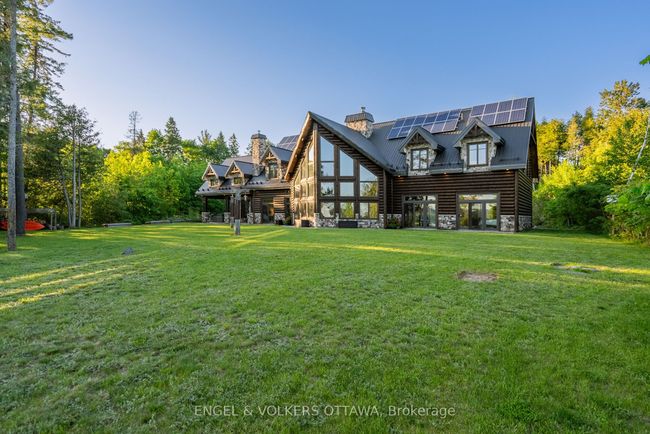 159 Bluff Point Dr, House other with 9 bedrooms, 7 bathrooms and 17 parking in Calabogie ON | Image 4