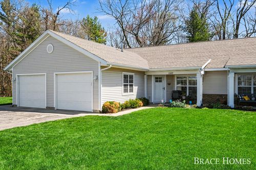 3369 Clear Vista Ct Ne, Grand Rapids, MI, 49525-9481 | Card Image