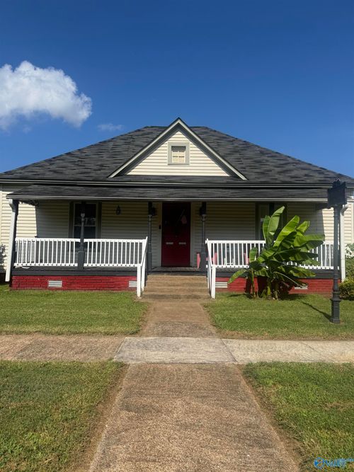 1403 7th Ave Se, Decatur, AL, 35601-4215 | Card Image