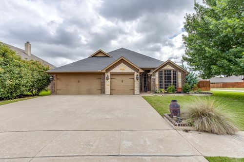 400 Hudson Ln, Burleson, TX, 76028-8002 | Card Image
