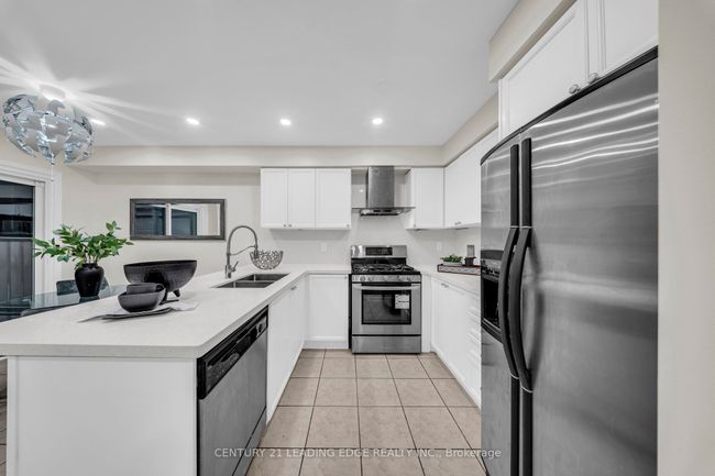 12 Styles Cres, House attached with 4 bedrooms, 4 bathrooms and 1 parking in Ajax ON | Image 11