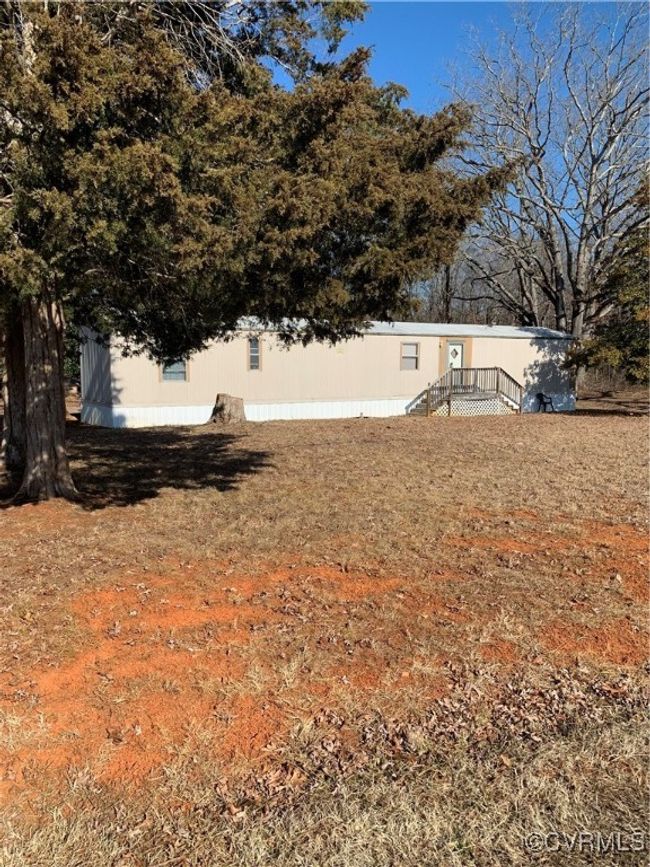 View of yard and rental property | Image 10