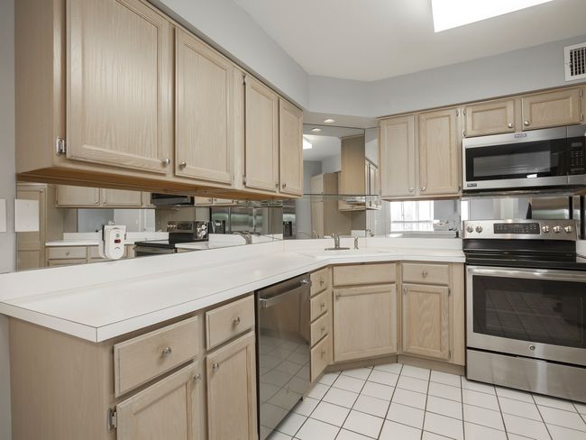 APT-409 - 3100 Lexington Ln, Home with 2 bedrooms, 2 bathrooms and 2 parking in Glenview IL | Image 33