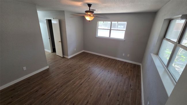 Master Bedroom | Image 12