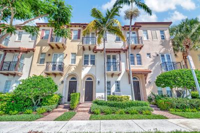 32 Via Floresta Drive, Townhouse with 3 bedrooms, 3 bathrooms and null parking in Boca Raton FL | Image 1