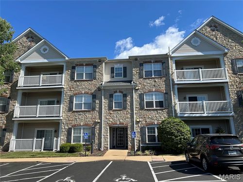 apt-307-5 Monarch Trace Ct, Chesterfield, MO, 63017-4619 | Card Image