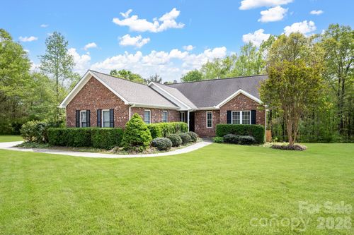 610 Mountain Pl, Albemarle, NC, 28001-6612 | Card Image