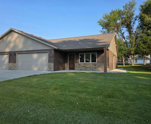 205 Custer Ave N, Canby, MN, 56220-1361 | Card Image