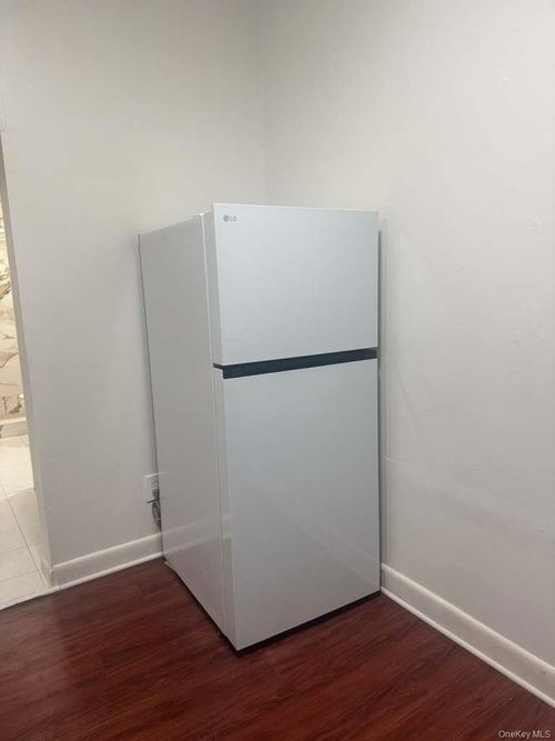 675 New Jersey Ave, Brooklyn, NY, 11207-6301 | Card Image