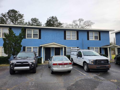 300 Carolina Ave, Warner Robins, GA, 31093-2319 | Card Image