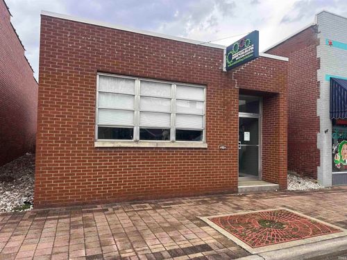 504 E 4th Street, Huntingburg, IN, 47542 | Card Image