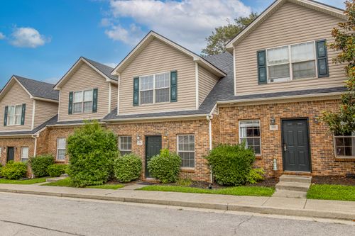 1104 Oatlands Park, Lexington, KY, 40509-4506 | Card Image