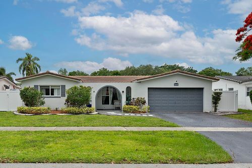10476 Nw 3rd St, Plantation, FL, 33324-1741 | Card Image