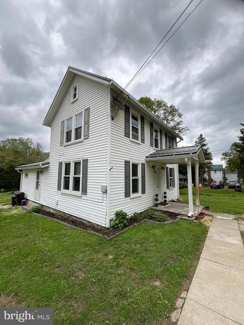 1573 Cooper Ave, GRASSFLAT, PA, 16839-9622 | Card Image