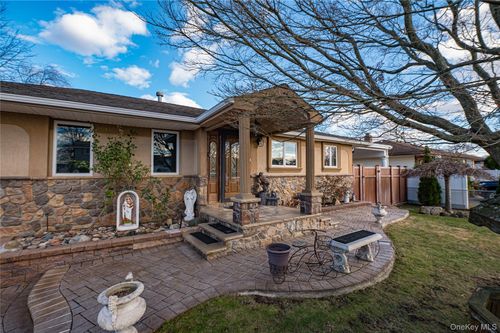 37 W 10th St, Deer Park, NY, 11729-4123 | Card Image