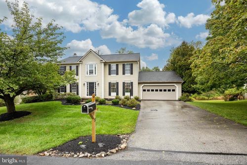 8 Balmoral Dr, CHADDS FORD, PA, 19317-9285 | Card Image