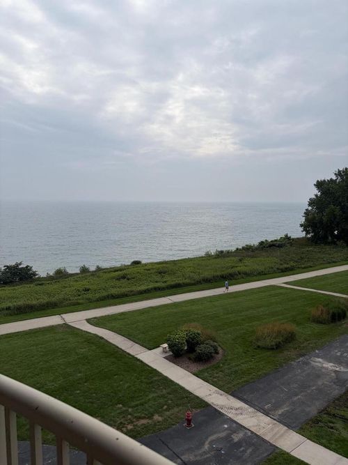 347-4110 S Lake Drive S, Saint Francis, WI, 53235 | Card Image
