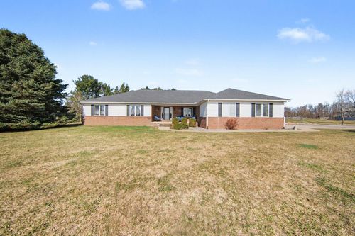 8600 Whippoorwill Ln, Manchester, MI, 48158 | Card Image