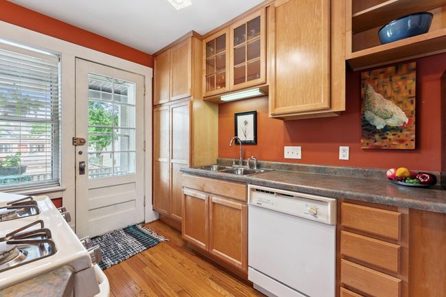 Kitchen | Image 27