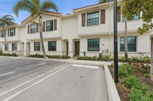 5059 Genove Pl, Riviera Beach, FL, 33410-1925 | Card Image