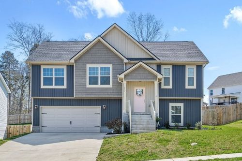 1377 Sussex Dr, Clarksville, TN, 37042-2028 | Card Image
