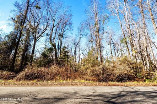 107 Tradewinds Rd, Newport, NC, 28570-6285 | Card Image