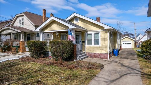 3106 Hillcrest Ave, Cleveland, OH, 44109-4917 | Card Image