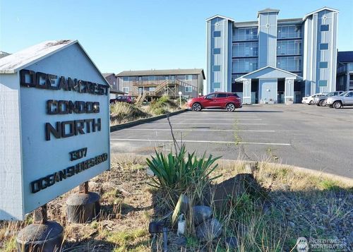n52-1307 Ocean Shores Blvd Sw, Ocean Shores, WA, 98569-9426 | Card Image