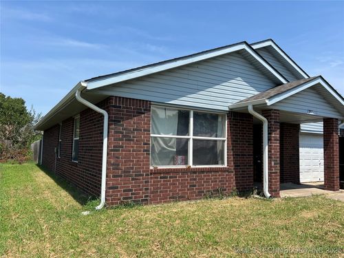 797 E 142nd Pl, Glenpool, OK, 74033-3627 | Card Image