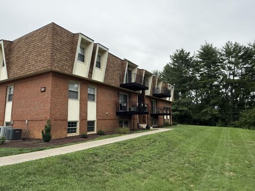 2-3501 Normandy Ln, Roanoke, VA, 24018 | Card Image