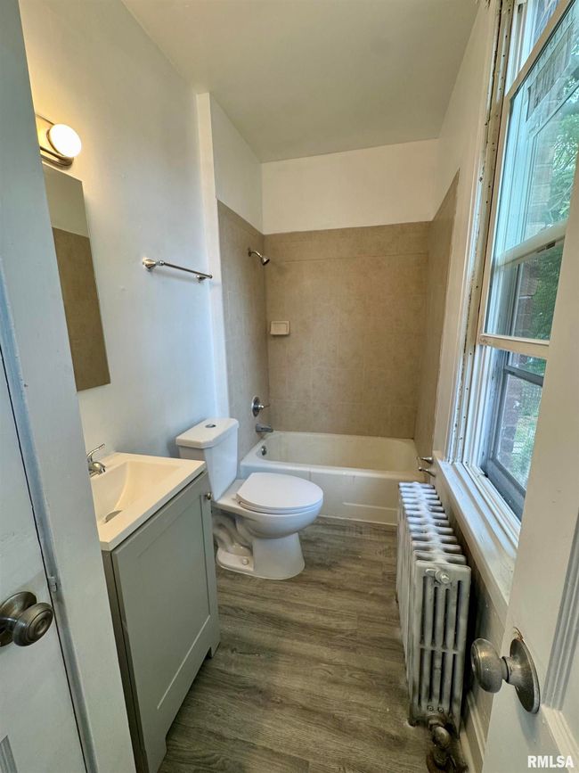 APT-4 - 1622 Washington St, Condo with 1 bedrooms, 1 bathrooms and null parking in Davenport IA | Image 8