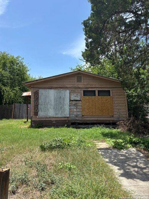 109 Vista Rd, San Antonio, TX, 78210-3203 | Card Image