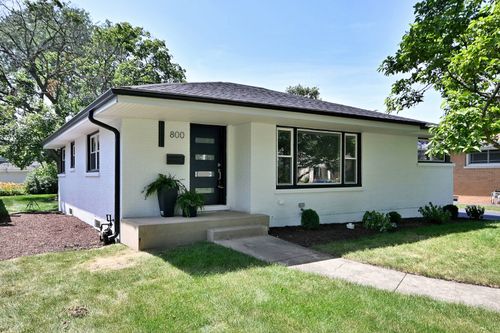 800 Swain Ave, Elmhurst, IL, 60126-4735 | Card Image
