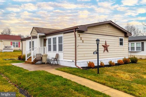 359 Woodstream Way, NORTH WALES, PA, 19454-1142 | Card Image