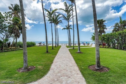 209b-209 8th Ave S, NAPLES, FL, 34102-6827 | Card Image