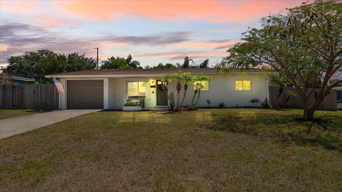 Cherokee Ave, Melbourne, FL 32935