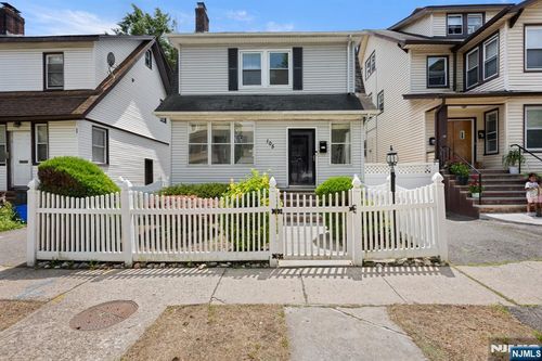 105 Burchard Ave, East Orange, NJ, 07017-1606 | Card Image