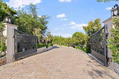6001 Krause Lane, Austin, TX, 78738 | Card Image