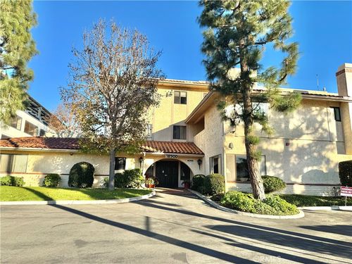 352-18900 Delaware St, Huntington Beach, CA, 92648 | Card Image