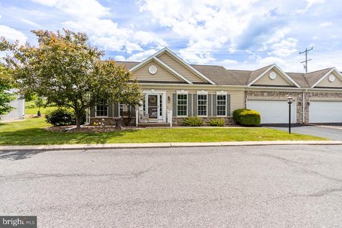 162 Independence Ave, STATE COLLEGE, PA, 16801-7463 | Card Image