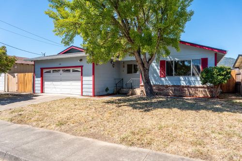 250 Washo Dr, Ukiah, CA, 95482-5133 | Card Image