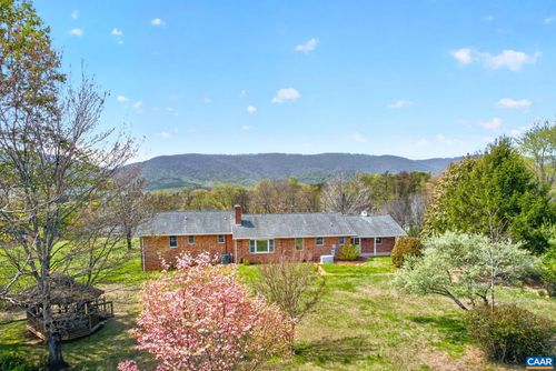 10694 Rockfish Valley Hwy, AFTON, VA, 22920-3700 | Card Image