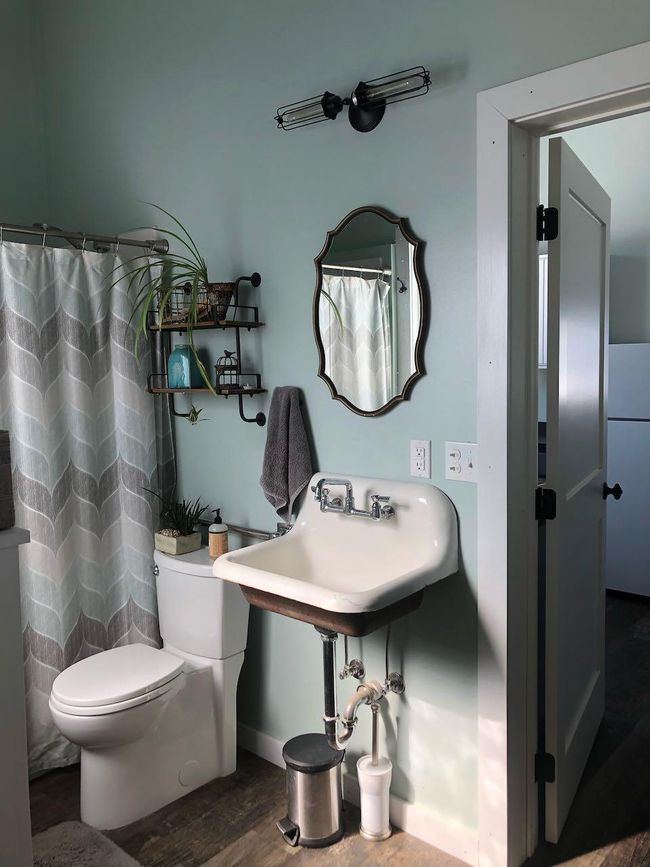 Apt Bathroom 2.jpeg | Image 33