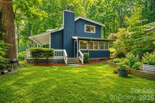 100 Bristol Ln, Maggie Valley, NC, 28751-8832 | Card Image