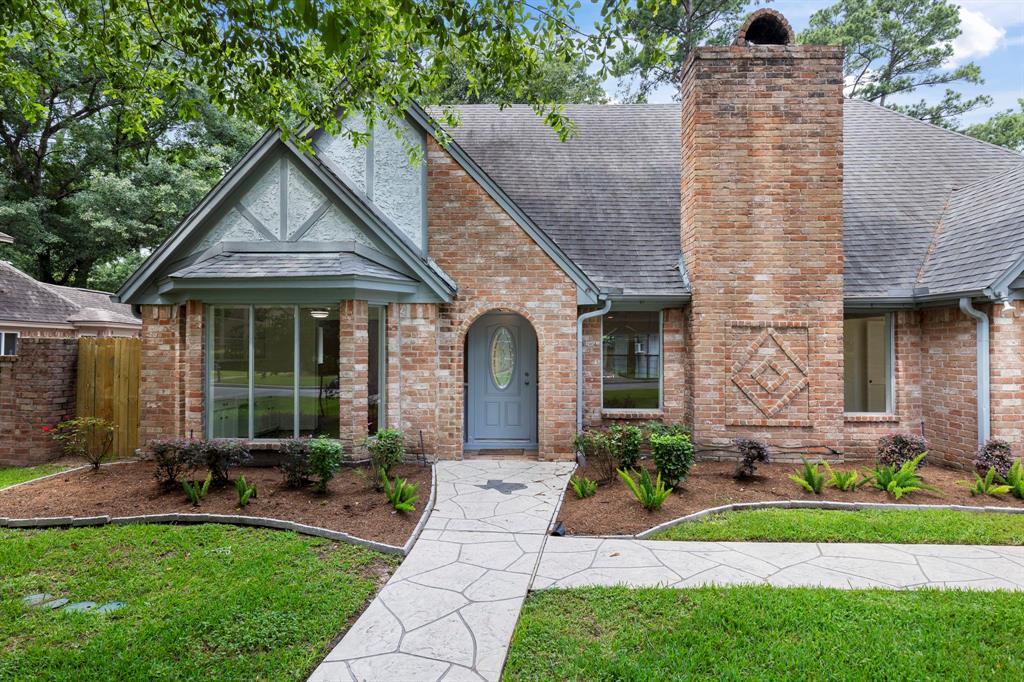 17515 Spicewood Springs Lane, For Sale in Spring Zoocasa