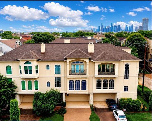 704 Reinicke St, Houston, TX, 77007-5163 | Card Image